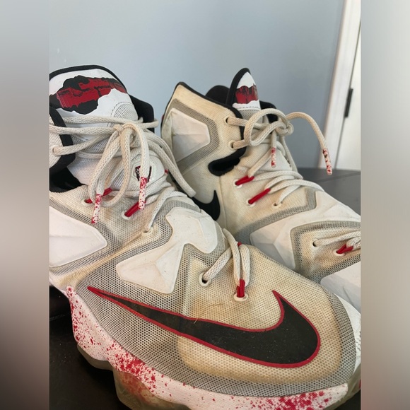 Nike Lebron Friday The 13th Sneaker | Size 11 Men - Picture 3 of 8